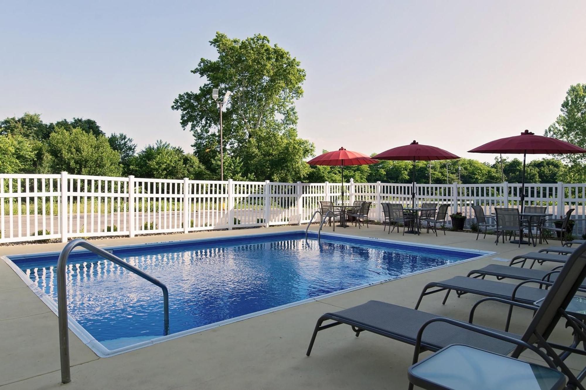 Red Roof Inn Georgetown, In - Louisville West מראה חיצוני תמונה